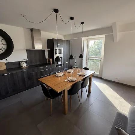 Moderne * Senlis (Oise)